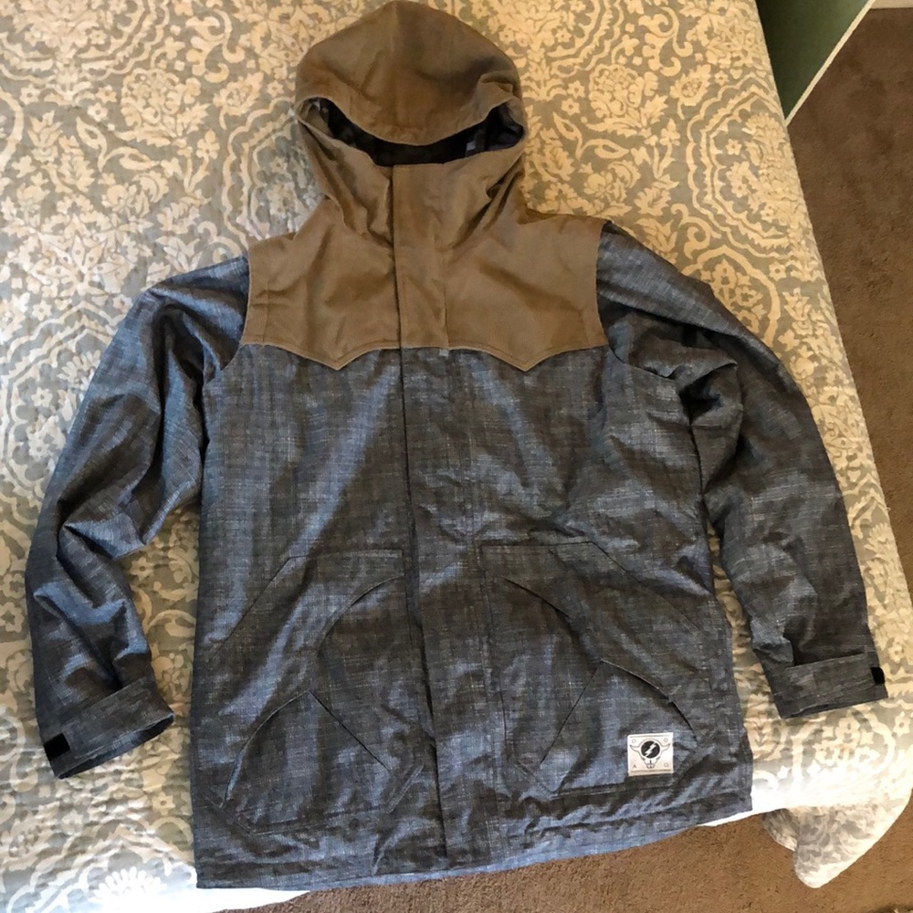 Men’s Analog snow jacket. Size Lg